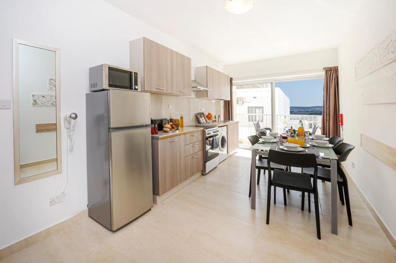 Summer Breeze Comfort Sunny Apartments Close To The Sandy Beaches - By Getawaysmalta メーリッハ エクステリア 写真