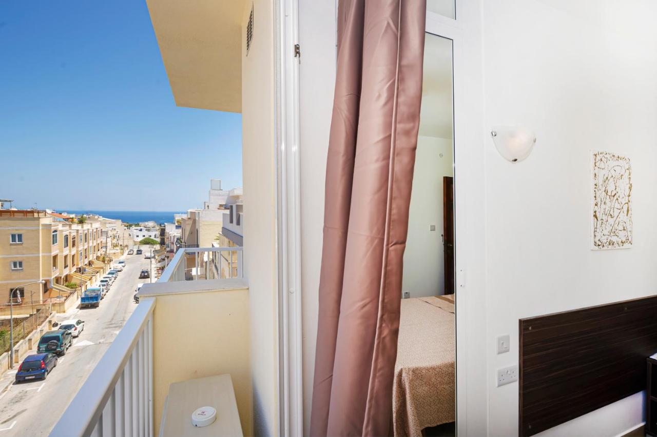 Summer Breeze Comfort Sunny Apartments Close To The Sandy Beaches - By Getawaysmalta メーリッハ エクステリア 写真